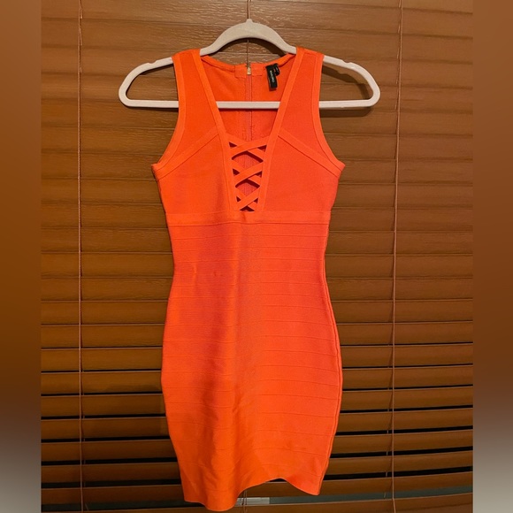 Mini dress - Picture 1 of 1